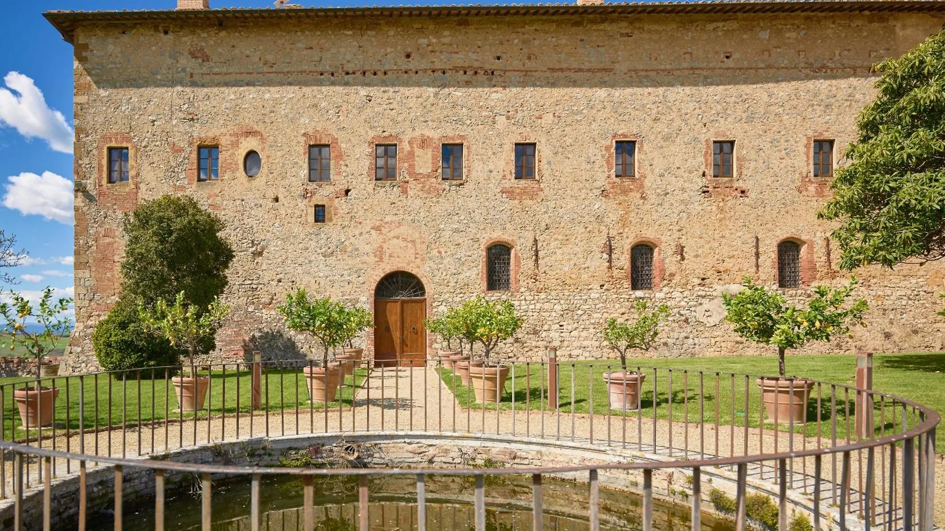 Farm stay Monastero Sant'Anna In Camprena Villa Pienza Italy