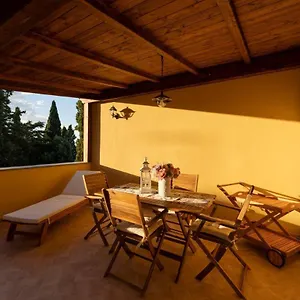- Terrazza Sul Tramonto Del Silenzio Apartment