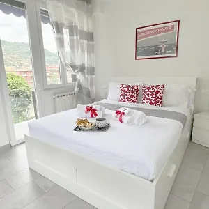 https://liguria-home-4.hotelitalianriviera.com